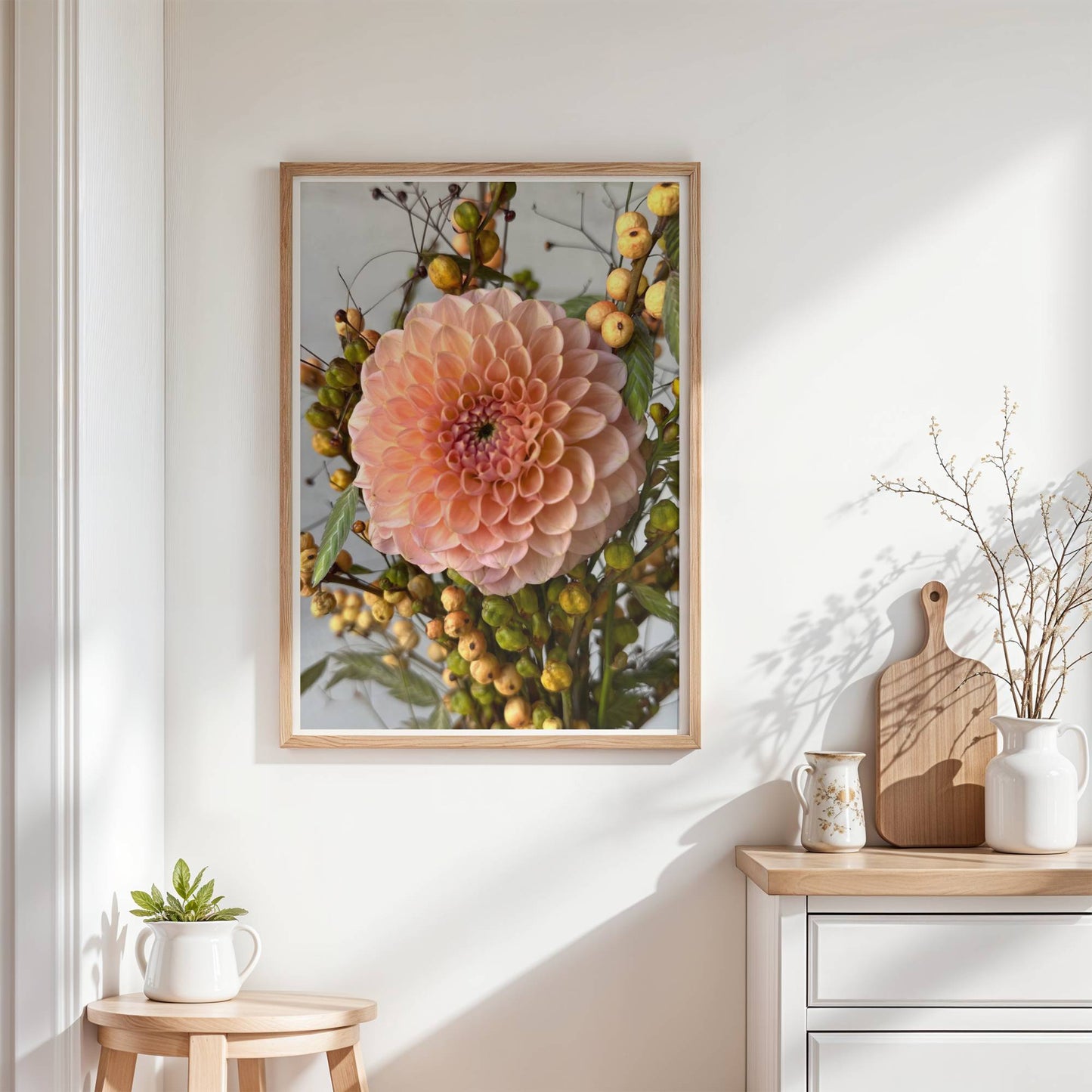 Aprikos Dahlia med gyllene bär